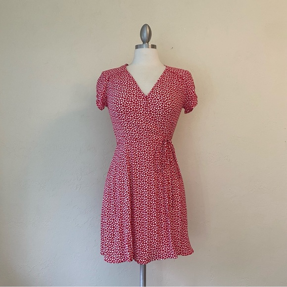& Other Stories Wrap Mini Dress in Red Floral Print - Picture 2 of 5